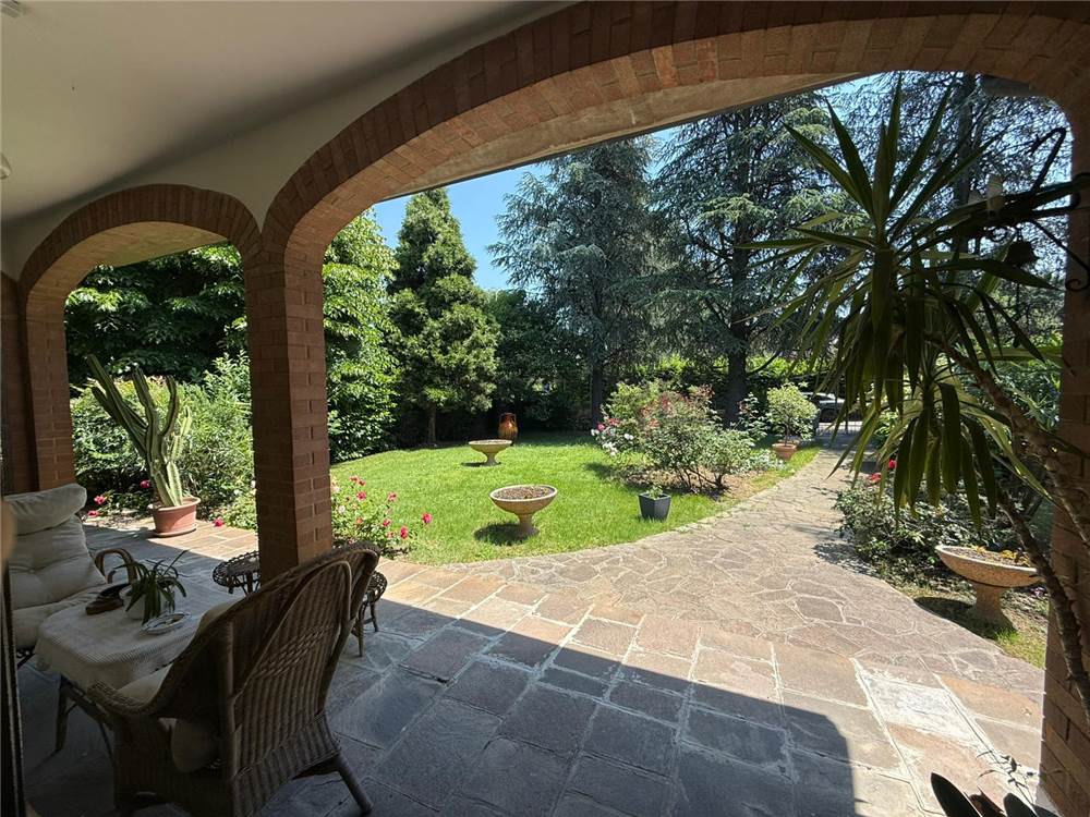 VERANDA