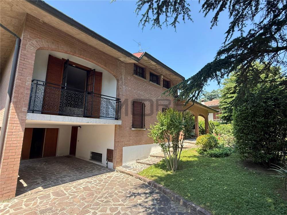 PORTICO / INGRESSO