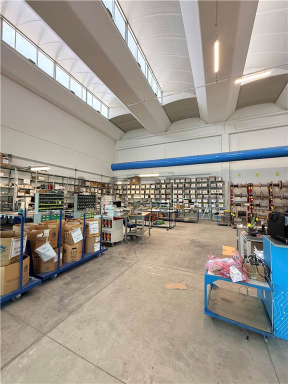 CAPANNONE PRODUTTIVO