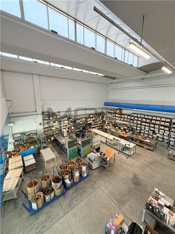 CAPANNONE PRODUTTIVO