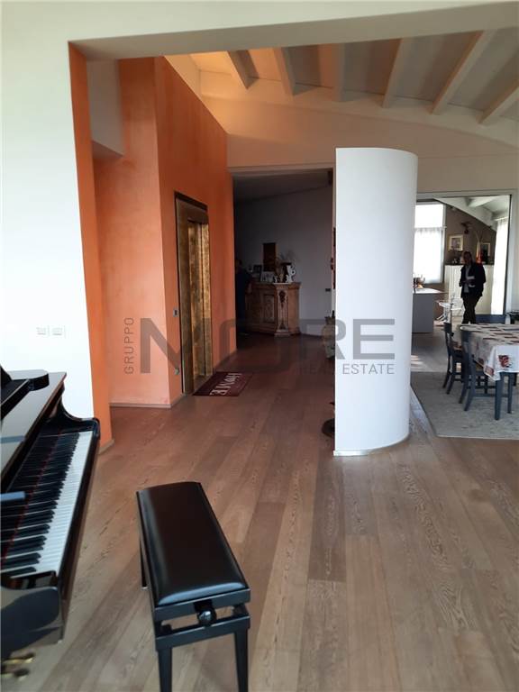 Salone