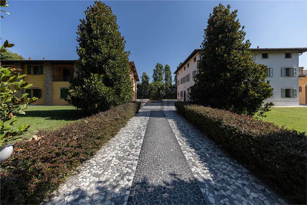 VIALETTO INGRESSO
