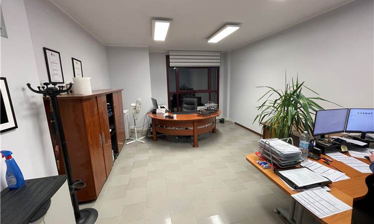 Photo 0